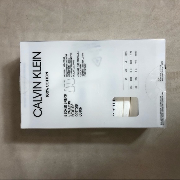 White Calvin Klein 100% Cotton Boxer Briefs 5 Pack

Size: Small - Picture 7 of 7